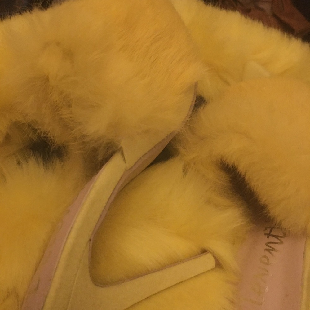 Yellow faux fur boa scarf rabbit fur heel slid on sexy shoes - Picture 5 of 6